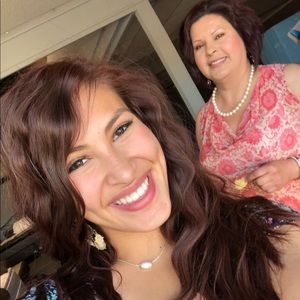 Meet your Posher, Valeria